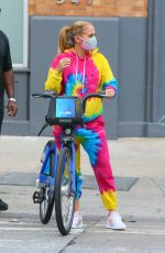 JENNIFER LOPEZ Oot for a Bike Ride in New York 09/07/2020