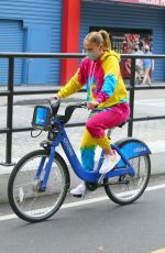 JENNIFER LOPEZ Oot for a Bike Ride in New York 09/07/2020