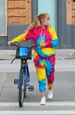 JENNIFER LOPEZ Oot for a Bike Ride in New York 09/07/2020