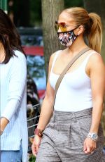 JENNIFER LOPEZ Out for Lunch with Her Sister in New York 09/07/2020
