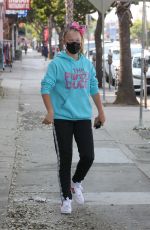 JOJO SIWA Out for Iced Coffee in Los Angeles 09/26/2020
