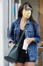 JORDANA BREWSTER in Shorts at Blue Bottle Coffee in Brentwood 09/24/2020