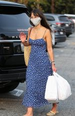 JORDANA BREWSTER Shopping at Brentwood Country Mart 09/09/2020