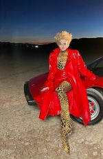 JULIA GARNER for Motorola Campaign 09/09/2020