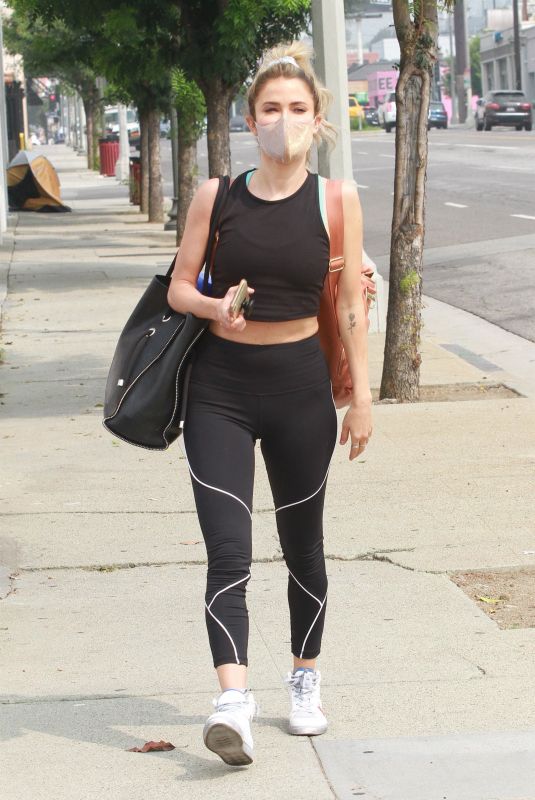 KAITLYN BRISTOWE Leaves DWTS Studio in Los Angeles 09/15/2020