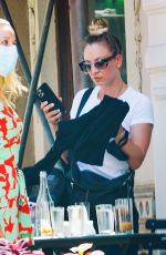 KALEY and BRIANA CUOCO Dining Al Fresco in New York 08/30/2020