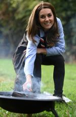 KATE MIDDLETON Visits a Scout Group in Northolt 09/29/2020