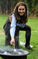 KATE MIDDLETON Visits a Scout Group in Northolt 09/29/2020