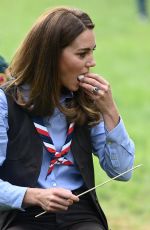 KATE MIDDLETON Visits a Scout Group in Northolt 09/29/2020