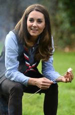 KATE MIDDLETON Visits a Scout Group in Northolt 09/29/2020