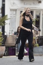 KATE MOSS Out in London 09/04/2020