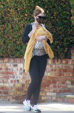 KATHERINE SCHWARZENEGGER Out in Brentwood 09/23/2020