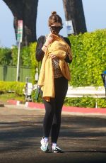 KATHERINE SCHWARZENEGGER Out in Brentwood 09/23/2020