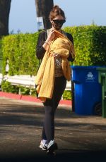 KATHERINE SCHWARZENEGGER Out in Brentwood 09/23/2020