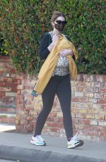 KATHERINE SCHWARZENEGGER Out in Brentwood 09/23/2020
