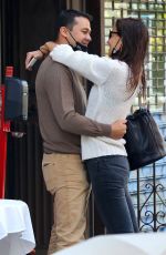 KATIE HOLMES and Emilio Vitolo Jr. Kissing Outside His Restaurant in New York 09/18/2020