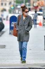 KATIE HOLMES Out and About in New York 09/16/2020