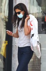 KATIE HOLMES Shopping at Blick Art Store in New York 09/07/2020