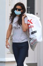 KATIE HOLMES Shopping at Blick Art Store in New York 09/07/2020
