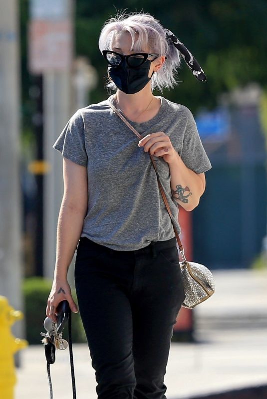 KELLY OSBOURNE Leaves Gracias Madre in West Hollywood 09/25/2020