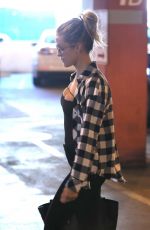 KRISTIN CAVALLARI at LAX Airport in Los Angeles 09/19/2020