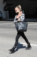 KRISTIN CAVALLARI at LAX Airport in Los Angeles 09/19/2020