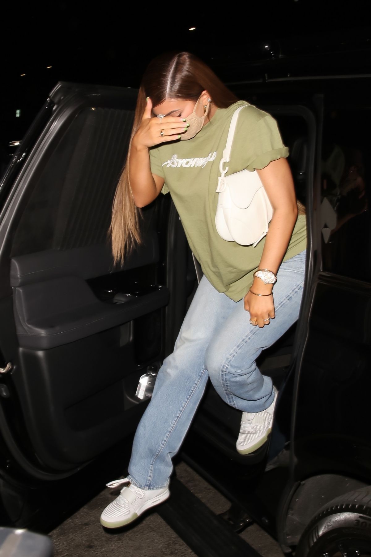 kylie-jenner-at-a-tiktok-party-with-zack-bia-at-40-love-in-west-hollywood-09-09-2020-11.jpg
