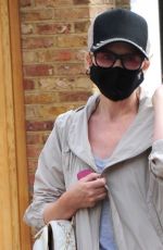 KYLIE MINOGUE Out and About in London 09/08/2020