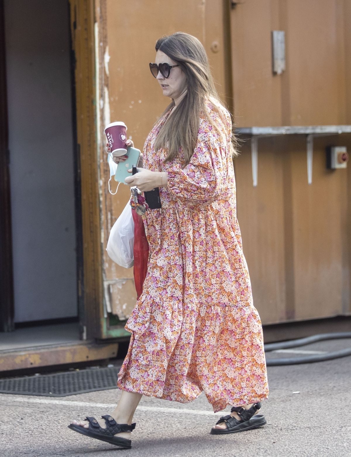 lacey-turner-out-and-about-in-london-08-24-2020-1.jpg