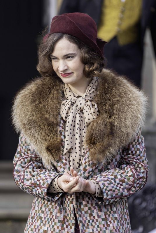 LILY JAMES on the Set of The Persuit of Love in Bath 09/15/2020