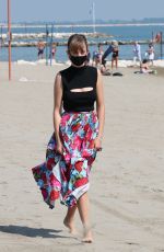 MAYA HAWKE Out on the Beach in Venice 09/05/2020