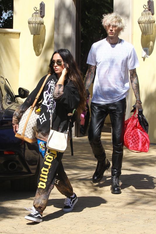 MEGAN FOX and Machine Gun Kelly Out in Los Angeles 09/25/2020