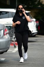 NIKKI BELLA Shoppinh at Whole Foods in Sherman Oaks 09/11/2020