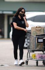 NIKKI BELLA Shoppinh at Whole Foods in Sherman Oaks 09/11/2020