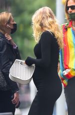 Pregnant ELSA HOSK and Tom Daly Out for Coffee in New York 09/29/2020