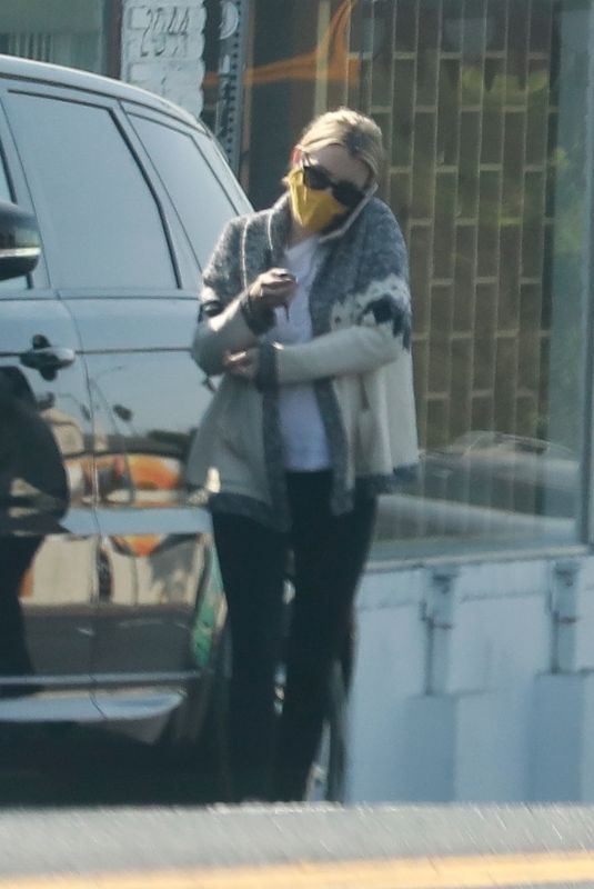 Pregnant EMMA ROBERTS Out for Coffee in Los Feliz 09/29/2020