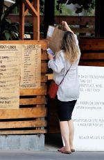 Pregnant RACHEL MCADAMS Out for Takeout Food in Los Angeles 09/17/2020