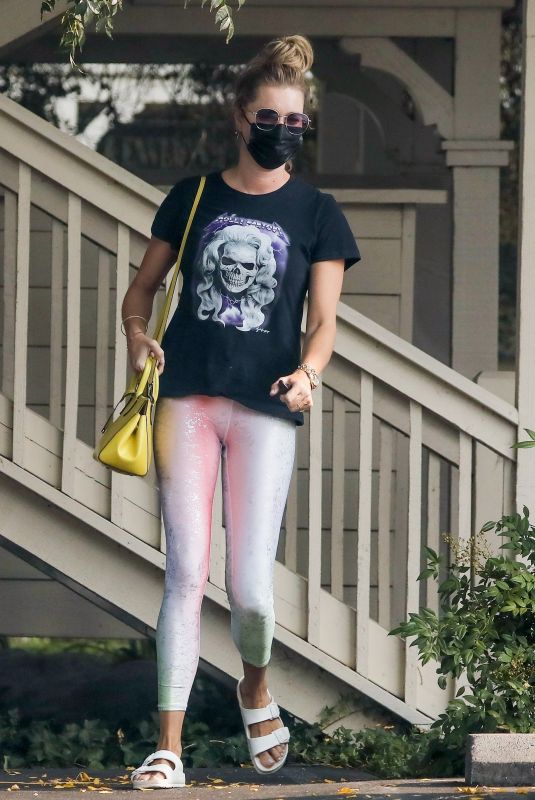 REBECCA ROMIJN Leaves a Spa in Malibu 09/15/2020