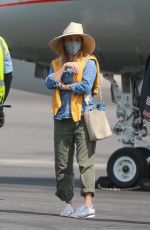 REESE WITHERSPOON Boarding a Private Jet in Van Nuys 09/09/2020