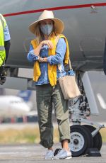 REESE WITHERSPOON Boarding a Private Jet in Van Nuys 09/09/2020