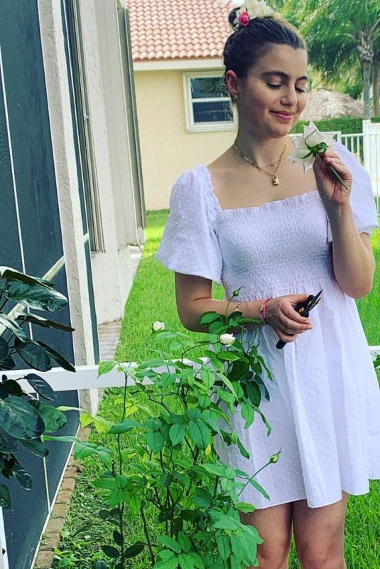 SAMI GAYLE - Instagram Photos 09/27/2020