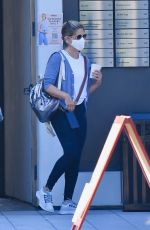 SARAH MICHELLE GELLAR Out and About in Brentwood 09/06/22020