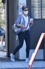 SARAH MICHELLE GELLAR Out and About in Brentwood 09/06/22020