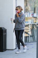 SARAH MICHELLE GELLAR Out for Coffee in Brentwood 09/04/2020