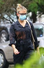SCARLETT JOHANSSON Out for Grocery Shopping in New York 09/02/2020