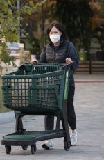 SHANNEN DOHERTY Shopping at Whole Foods in Malibu 09/17/2020