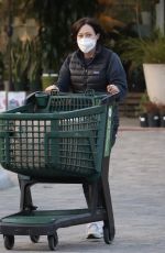 SHANNEN DOHERTY Shopping at Whole Foods in Malibu 09/17/2020