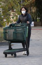 SHANNEN DOHERTY Shopping at Whole Foods in Malibu 09/17/2020