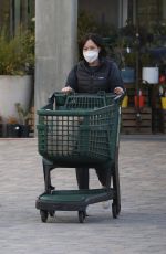 SHANNEN DOHERTY Shopping at Whole Foods in Malibu 09/17/2020