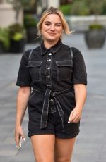 SIAN WELBY Arrives at Capital Radio in London 09/17/2020